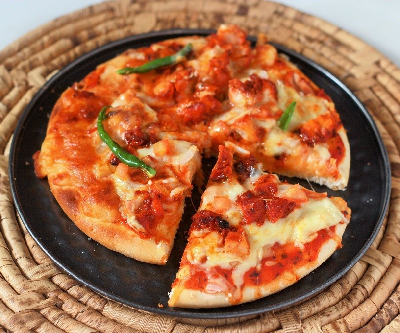Chicken Tikka Pizza - چکن تکہ پیزا
