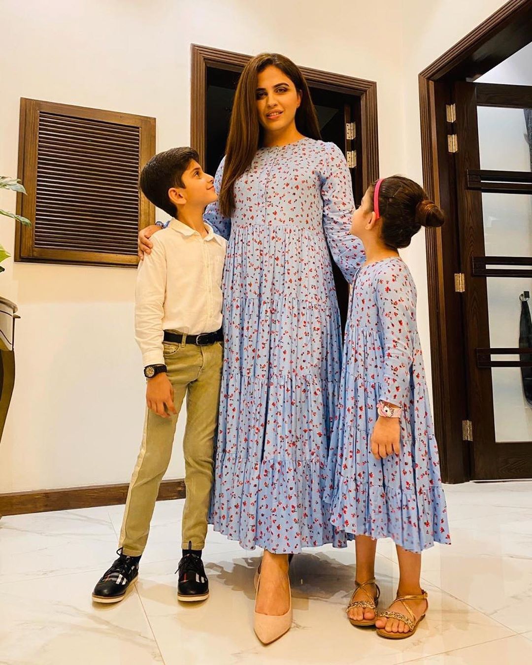 Famous Fashion Designer Faiza Saqlain with her Family