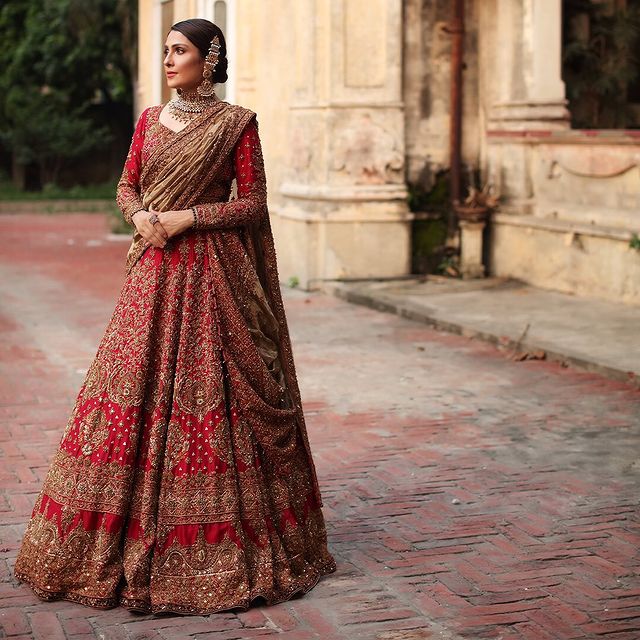 Ayeza khan bridal shoot